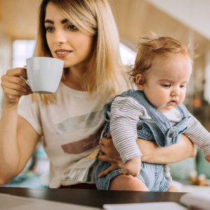 Equilibrar Maternidad y Trabajo: Secretos para Mantener el Bienestar y la Salud Mental